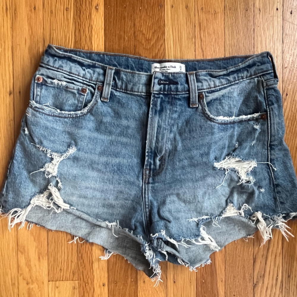 Abercrombie & Fitch Mid Rise Mom Shorts - Curve Love